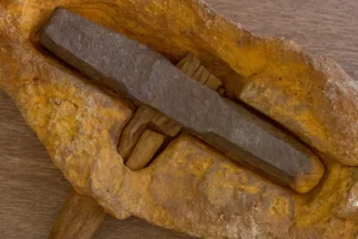 martillo de Londres original incrustado en roca, OOPArt hallado en Texas